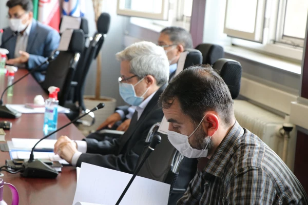 باید در طرح ها و برنامه های فرهنگی شتاب ایجاد کنیم
 2