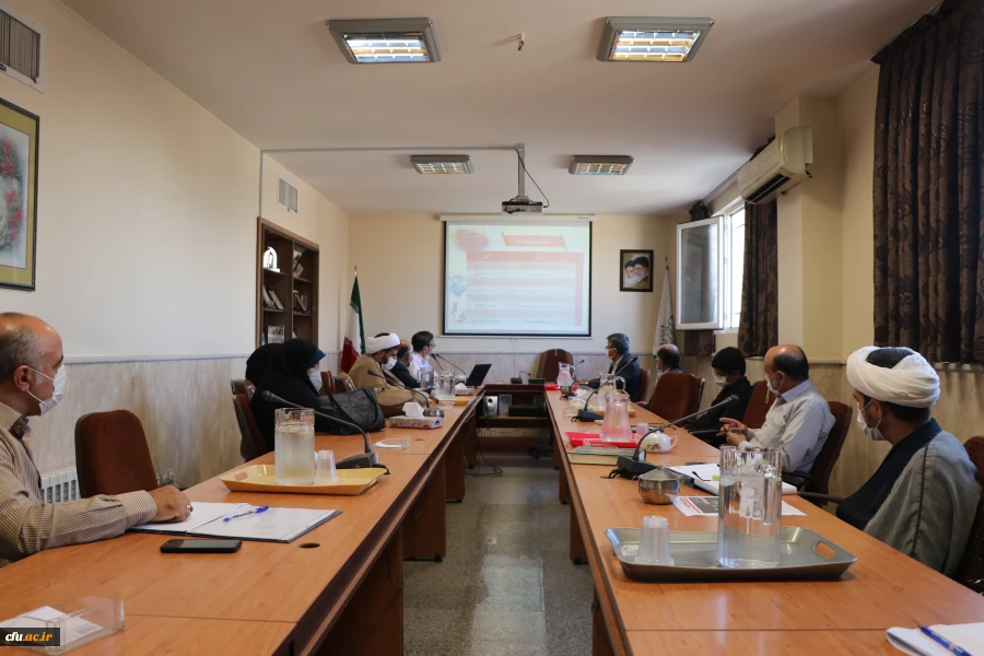 نشست رئیس و مسئولین دانشگاه فرهنگیان استان اصفهان با مدیر عامل و هئیت امناء بنیاد خیریه فرهنگی المهدی(ع) اصفهان 3