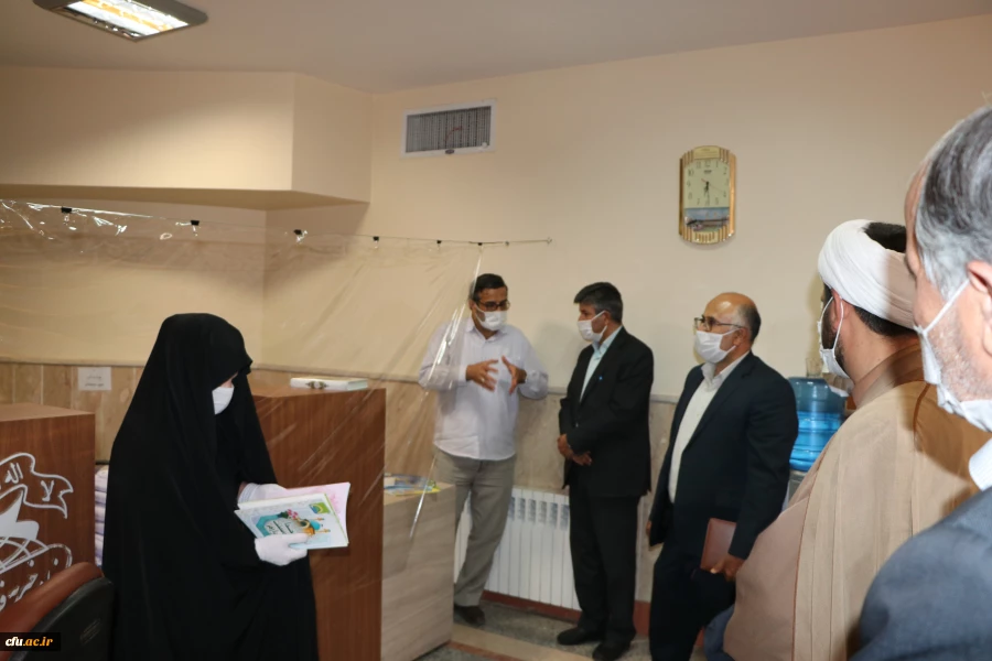 نشست رئیس و مسئولین دانشگاه فرهنگیان استان اصفهان با مدیر عامل و هئیت امناء بنیاد خیریه فرهنگی المهدی(ع) اصفهان 5