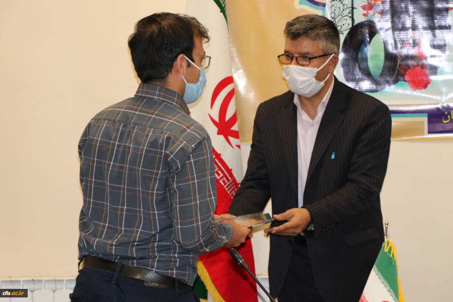 نشست خبری رئیس دانشگاه فرهنگیان استان اصفهان و آیین تجلیل از خبرنگاران 9