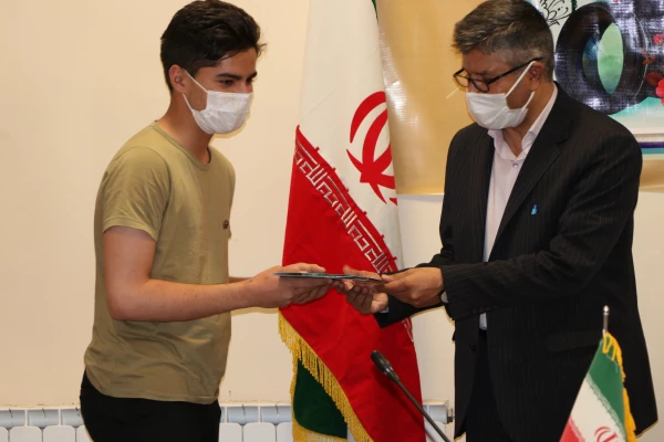 نشست خبری رئیس دانشگاه فرهنگیان استان اصفهان و آیین تجلیل از خبرنگاران 11