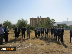 مراسم کلنگ زنی ساختمان آموزشی جدید پردیس حضرت زینب کبری(س) با حضور مسئولین استان برگزار شد
 2