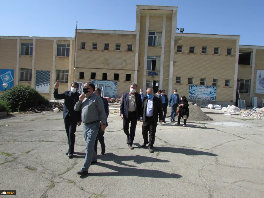 از روند ساخت و ساز و تعمیرات در پردیس حضرت زینب کبری(س) بازدید کرد
 8