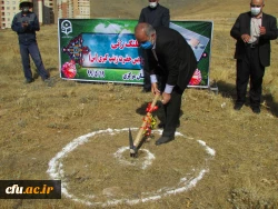 مراسم کلنگ زنی ساختمان آموزشی جدید پردیس حضرت زینب کبری(س) با حضور مسئولین استان برگزار شد
 3