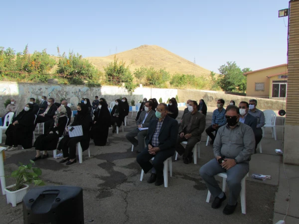 مراسم کلنگ زنی ساختمان آموزشی جدید پردیس حضرت زینب کبری(س) با حضور مسئولین استان برگزار شد
 6