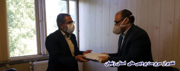 اهدای لوح تقدیر«طرح ملی اطعام مهدوی» به سرپرست پردیس های استانی 3