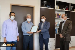 تجلیل و تقدیر از کارمند آزاده دانشگاه فرهنگیان استان اصفهان 2
