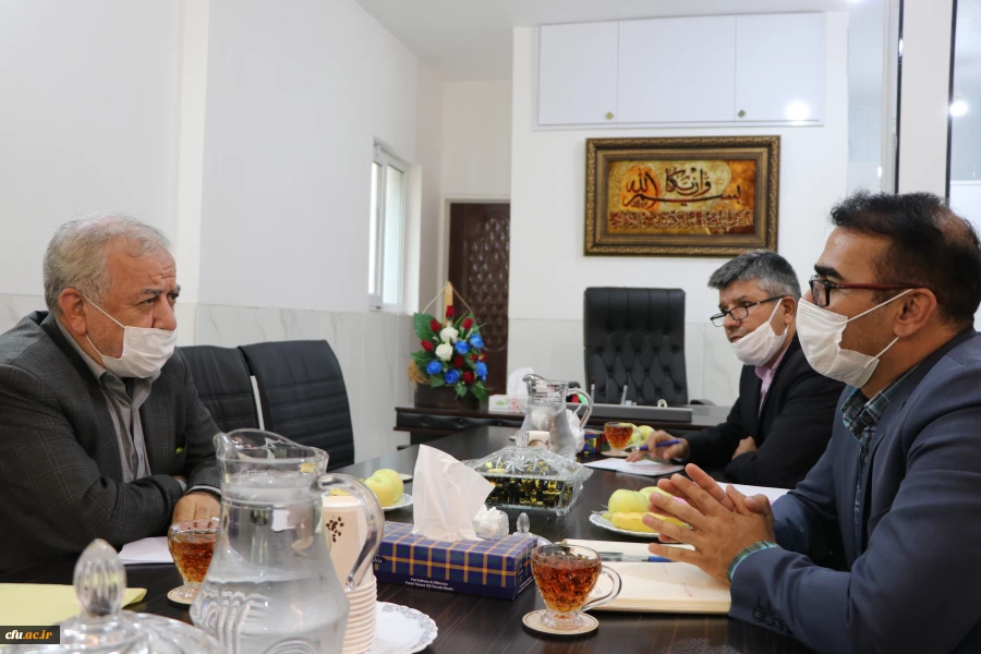 نشست رئیس دانشگاه فرهنگیان استان اصفهان با رئیس مجمع نمایندگان استان اصفهان 2