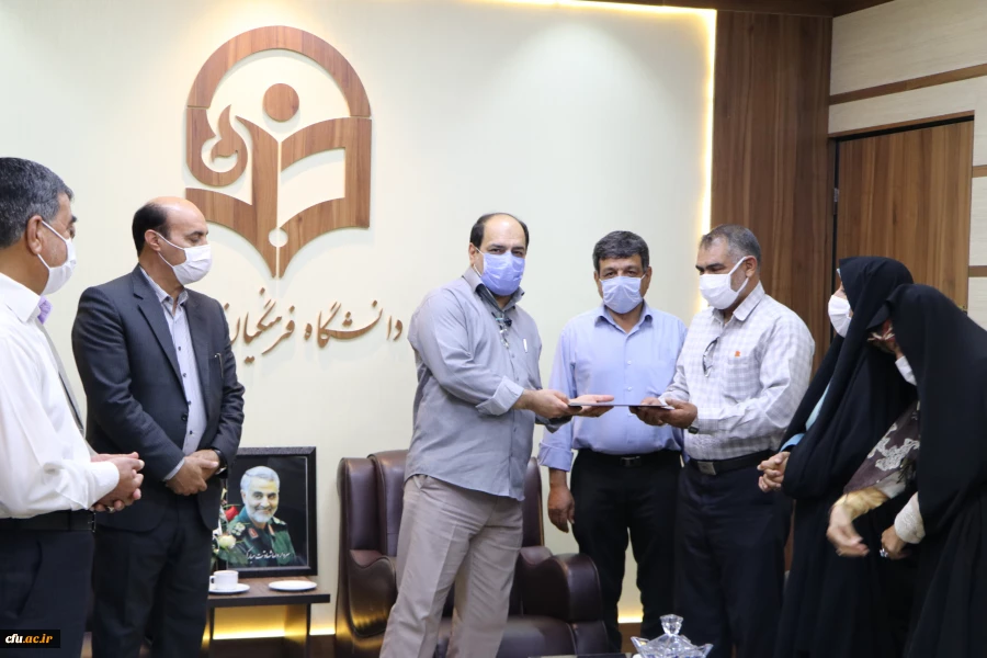 مراسم تجلیل از آزادگان سرافراز دانشگاه فرهنگیان استان فارس برگزار شد. 4