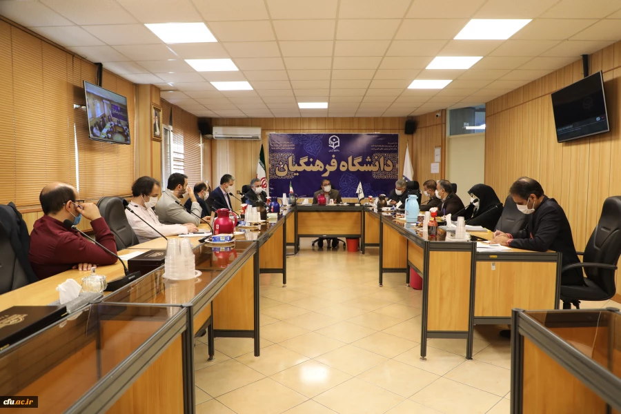 نیروی انسانی سرمایه اصلی دانشگاه است 4