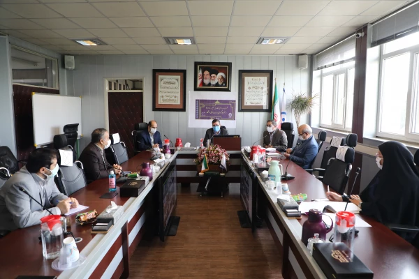 روزهای کرونایی بهترین فرصت برای بروز خلاقیت ها و بهترین زمان برای انجام فعالیت ها است.
 4