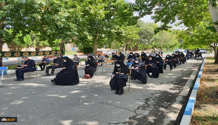 مراسم عزاداری سرور و سالار شهیدان امام حسین (ع) و یاران باوفایش با حضور مسئولین، اساتید، کارکنان و جمعی از دانشجویان در محوطه دانشگاه فرهنگیان استان آذربایجان غربی برگزار شد 5