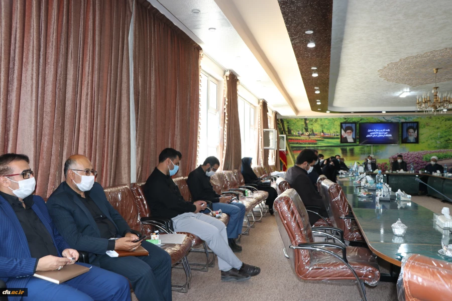 مراسم تکریم و معارفه مسئولین بسیج دانشجویی پردیس ها و مراکز دانشگاه فرهنگیان استان اصفهان انجام شد 4