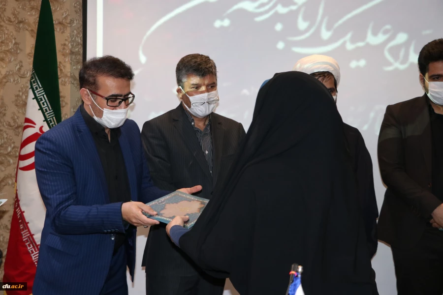 تجلیل و تقدیر از کارمندان پردیس ها و مراکز دانشگاه فرهنگیان استان اصفهان 10