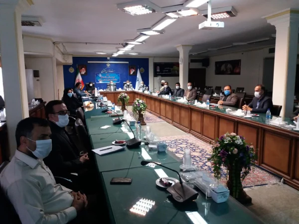 باید به دانشگاه فرهنگیان به عنوان یک مرکزی که برای تربیت دانش آموزان مربی تربیت می کند توجه ویژه شود
 4