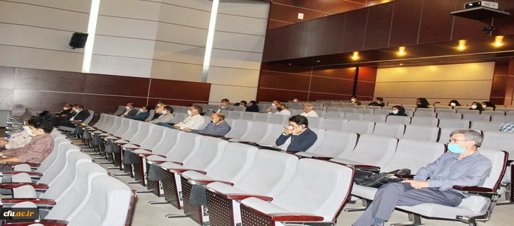 جلسه آموزش سامانه یادگیری الکترونیکی (LMS) برای استادان دانشگاه فرهنگیان استان قزوین برگزار شد. 2