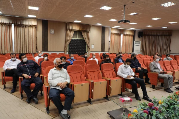 نشست مقابله همه جانبه با بیماری کرونا  برگزار شد 6