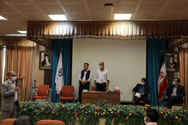 نشست مقابله همه جانبه با بیماری کرونا  برگزار شد 8