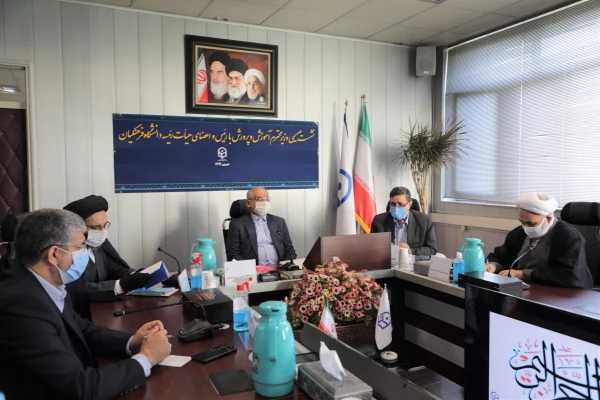 دانشگاه فرهنگیان باید برای تمام دانشجو معلمان حتی فارغ التحصیلان دانشگاه برنامه ریزی بلندمدت داشته باشد 4