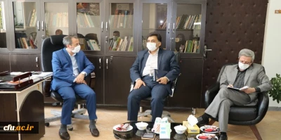 دکتر طاهری نیا در نشست مشترک معاونان پژوهشی و فرهنگی گفت:

حوزه های پژوهشی و فرهنگی نیاز به نیروهای خلاق و ایده پرداز دارد