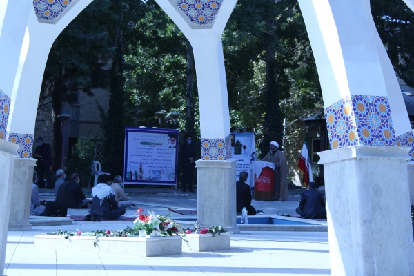 دفاع مقدس یک دانشگاه بود 3