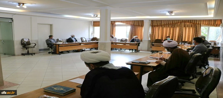 جلسه هم اندیشی اساتید گروه معارف دانشگاه فرهنگیان استان قزوین 4