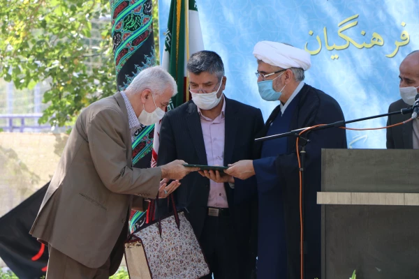 مراسم آغاز سال تحصیلی 1399-1400 در دانشگاه فرهنگیان استان اصفهان برگزار شد 7