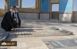 تجدید میثاق جمعی از دانشگاهیان دانشگاه فرهنگیان یزد با آرمان های شهدا 6