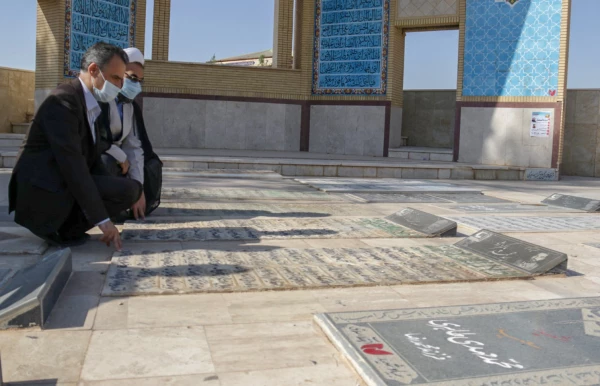 تجدید میثاق جمعی از دانشگاهیان دانشگاه فرهنگیان یزد با آرمان های شهدا 6