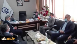 شیوه های تبادل خدمات و همکاریهای دانشگاه فرهنگیان و بانک تجارت استان آذربایجان غربی مورد بحث و بررسی قرار گرفت  2