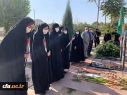 مراسم تجدید میثاق با آرمان های شهدا در دانشگاه فرهنگیان استان مرکزی برگزار شد
 2