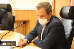 داشتن پژوهشگر خلاق و نوآور به حمایت مادی و معنوی ممتاز و ویژه نیاز دارد  4