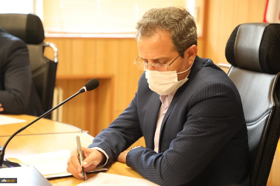 داشتن پژوهشگر خلاق و نوآور به حمایت مادی و معنوی ممتاز و ویژه نیاز دارد  4