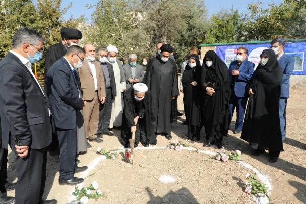 کلنگ احداث مسجد سپهبد شهید حاج قاسم سلیمانی در پردیس نسیبه استان تهران به زمین زده شد 6