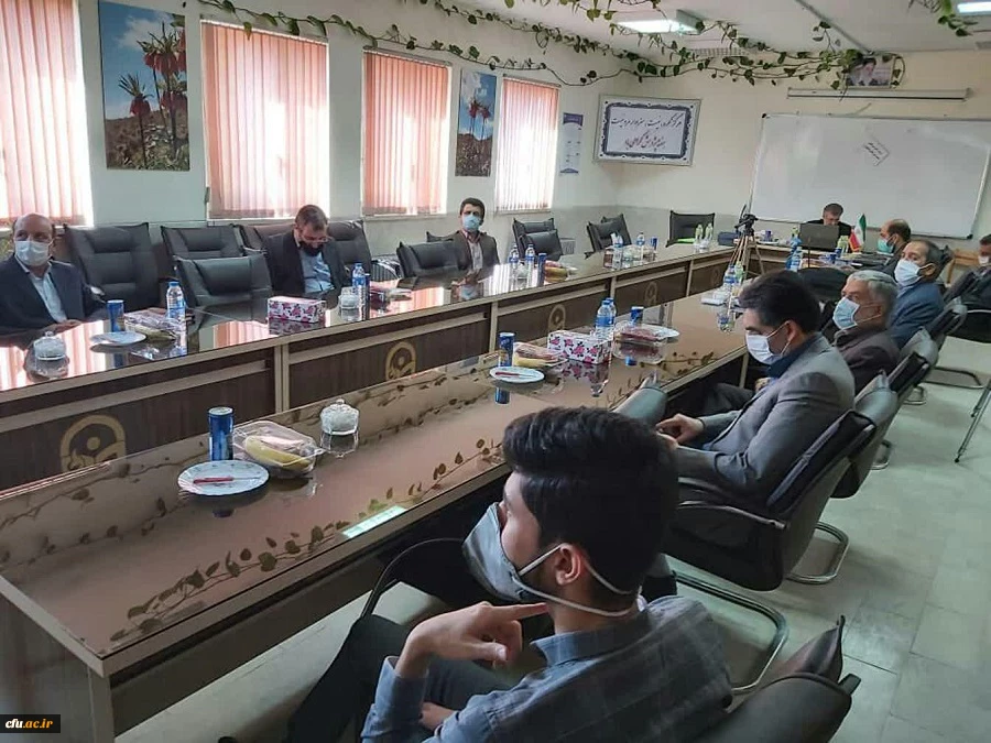 همایش استانی توسعه حرفه ای معلمان دانشگاه فرهنگیان استان لرستان با حضور دکتر طاهری نیا معاون پژوهشی و فناوری سازمان مرکزی دانشگاه فرهنگیان به صورت مجازی برگزار شد.  3