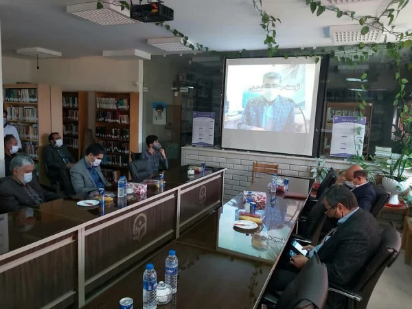 همایش استانی توسعه حرفه ای معلمان دانشگاه فرهنگیان استان لرستان با حضور دکتر طاهری نیا معاون پژوهشی و فناوری سازمان مرکزی دانشگاه فرهنگیان به صورت مجازی برگزار شد.  4