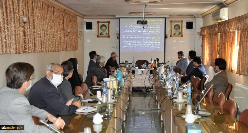 کارگاه آموزشی آشنایی با قوانین و مقررات و چگونگی برگزاری مناقصات و مزایدات و انعقاد قراردادها 