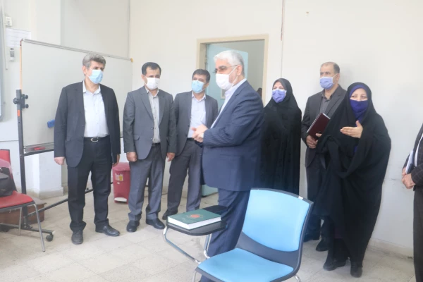 بازدید محمدرحمتی مدیرکل آموزش و پرورش گیلان  از روند برگزاری مصاحبه قبول شدگان دانشگاه فرهنگیان 3