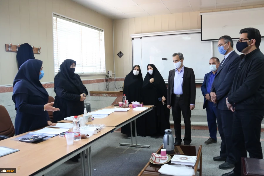 بازدید مدیر امور پردیس های استان یزد از روند برگزاری مصاحبه داوطلبان ورود به دانشگاه فرهنگیان 7