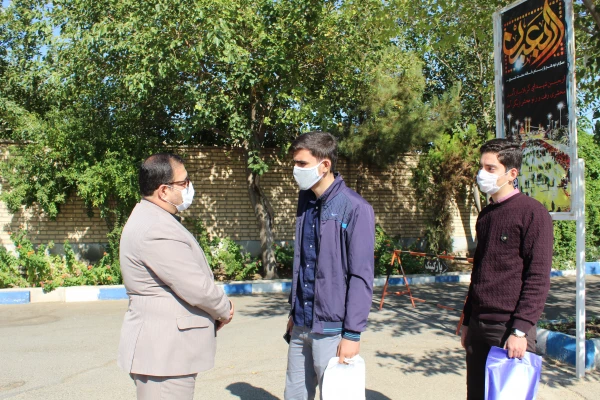 بازدید حسن محمدپور از مصاحبه قبول شدگان چند برابر ظرفیت ورودی99
 2