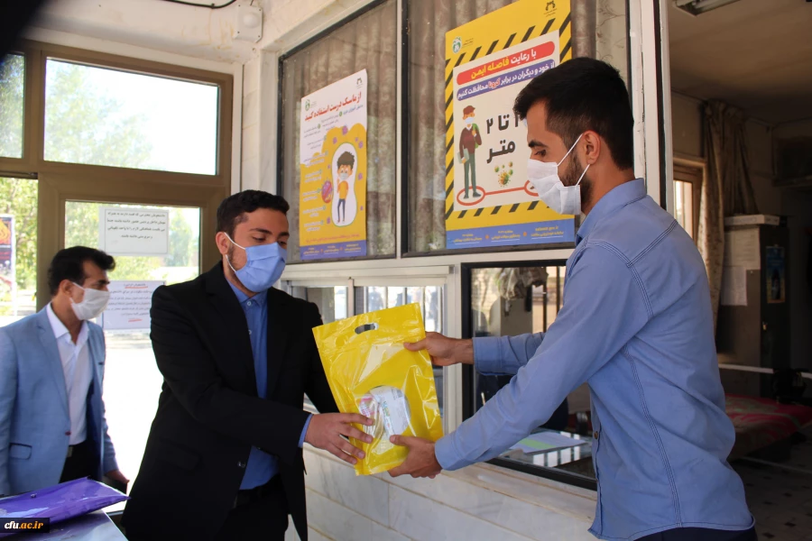 بازدید حسن محمدپور از مصاحبه قبول شدگان چند برابر ظرفیت ورودی99
 3