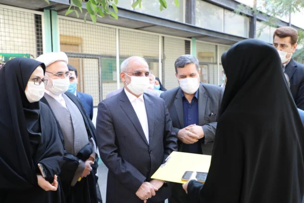 بازدید سرزده وزیر آموزش وپرورش از دو حوزه انجام مصاحبه عمومی و تخصصی داوطلبان دانشگاه فرهنگیان
 4