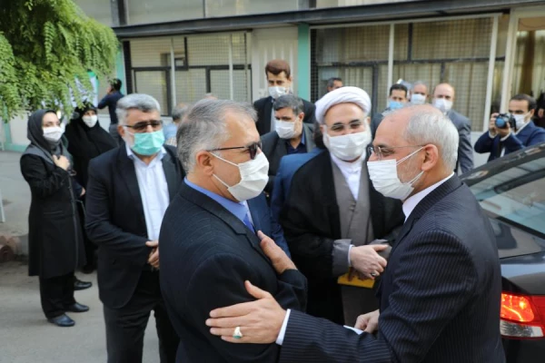 بازدید سرزده وزیر آموزش وپرورش از دو حوزه انجام مصاحبه عمومی و تخصصی داوطلبان دانشگاه فرهنگیان
 17