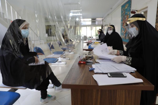 بازدید سرزده وزیر آموزش وپرورش از دو حوزه انجام مصاحبه عمومی و تخصصی داوطلبان دانشگاه فرهنگیان
 18