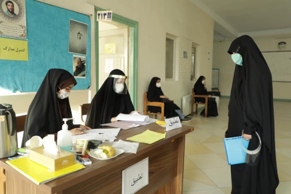 بازدید سرزده وزیر آموزش وپرورش از دو حوزه انجام مصاحبه عمومی و تخصصی داوطلبان دانشگاه فرهنگیان
 19