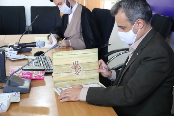 انعقاد تفاهم نامه همکاری بین دبیرخانه بینش مطهر استان یزد و دانشگاه فرهنگیان استان 5