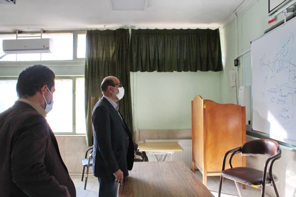 معلمی که از این دانشگاه، دانش آموخته می شود معادلی در دانشگاه های دیگر ندارد. 4