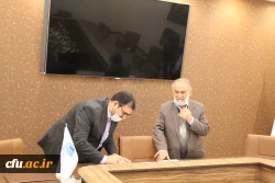 امضاء تفاهم نامه همکاری فی مابین دانشگاه فرهنگیان استان قم و موسسه نور المجتبی 3
