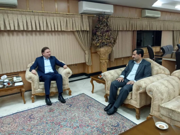 نشست  دکتر صفری سرپرست پردیس های استان گیلان با استاندارگیلان جهت توسعه فضای آموزشی 3