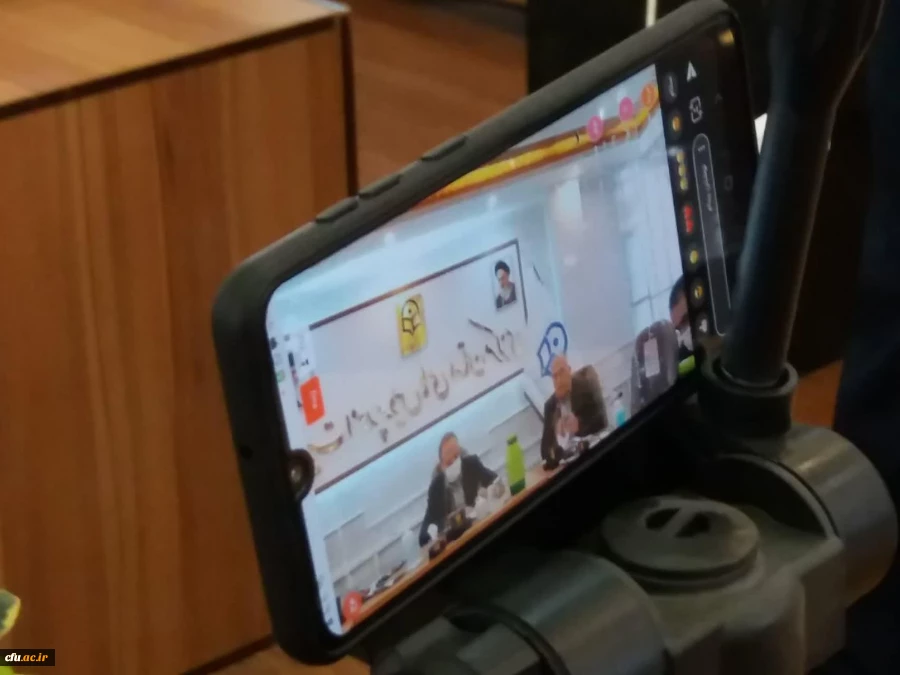 جلسه آموزشی -توجیهی مدیران و معلمان راهنمای مجری درس کارورزی دانشگاه فرهنگیان استان مرکزی در شبکه شاد برگزار شد
 2